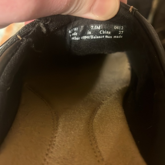 2 pairs Clarks sz 7.5 - Picture 4 of 5